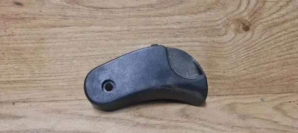 BMW 3 E46 Engine bonnet (hood) release handle 8223163
