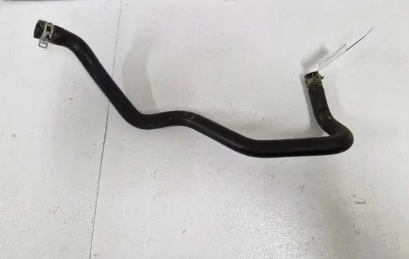 Volvo V40 Engine coolant pipe/hose 31368483