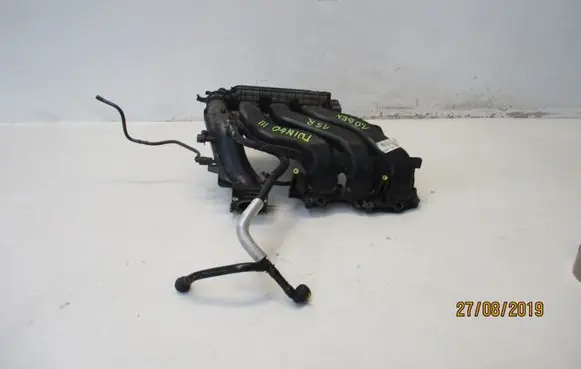 Renault Twingo III Intake manifold