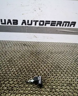 Clutch pedal sensor