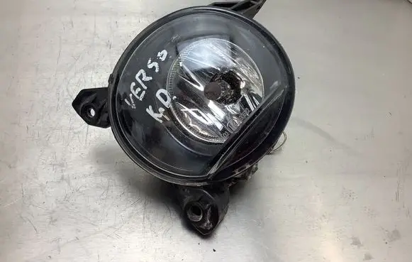 Toyota Corolla Verso AR10 Front fog light E4190622 19A894 B02E4190622