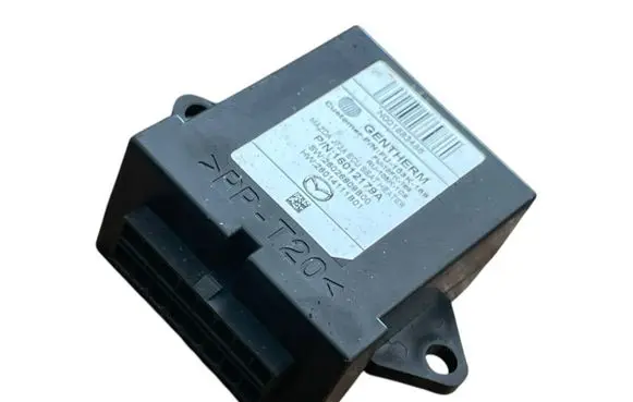 Mazda CX-5 II Seat heating relay FU103K169 N001583486 16012179A