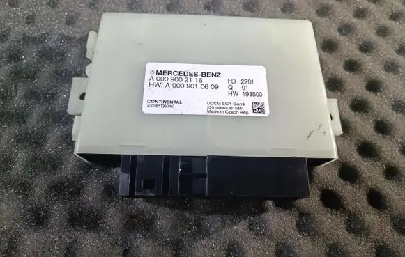 Mercedes-Benz C W206 Reducing agents exhaust control unit A0009002116