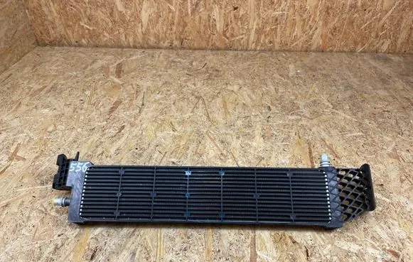 BMW 7 G11 G12 Optional radiator 8596124 8472249