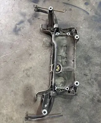 Volkswagen PASSAT B7 Front subframe 7N0199369A