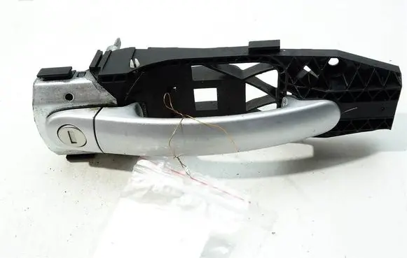 Volkswagen Jetta VI Front door exterior handle