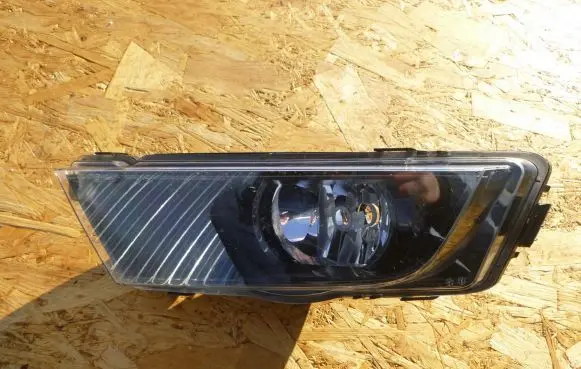 Skoda Octavia Mk3 (5E) Front fog light 5E0941699E