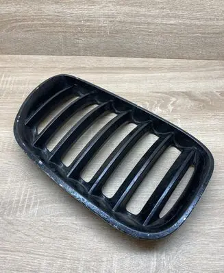 BMW X5 E53 Front bumper upper radiator grill 7124816