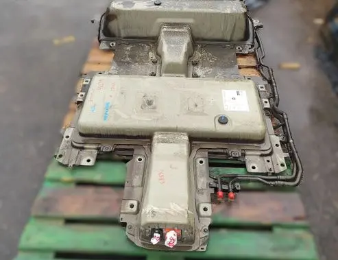 Peugeot 2008 II Hybrid / electric car battery 9827789180