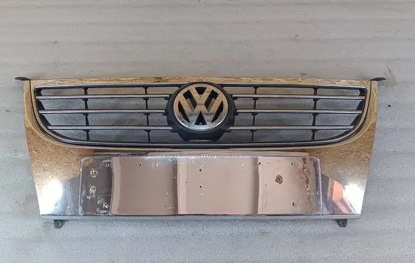 Volkswagen Touran I Front grill 1T0853651