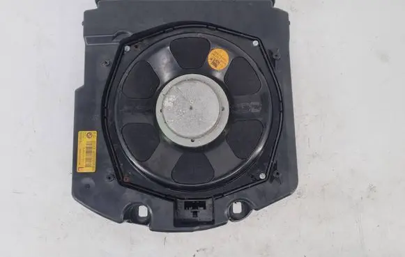 BMW 7 F01 F02 F03 F04 Subwoofer speaker 9241117 18820010