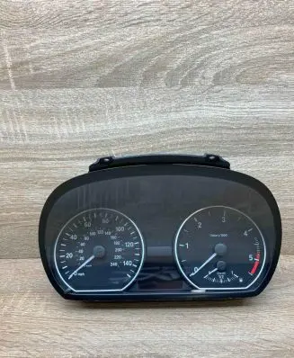 BMW 1 E81 E87 Speedometer (instrument cluster) 9141476 102498276