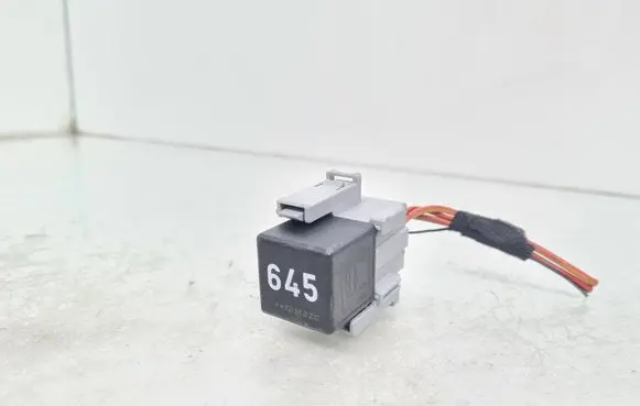 Audi A1 Other relay 4H0937527 4H0951253A 645