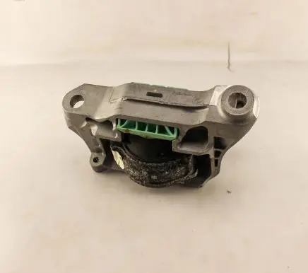Ford Kuga II Engine mount bracket LX636F012AC