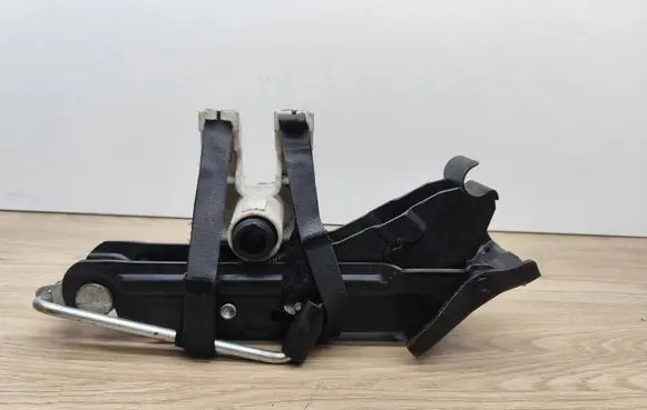 Volvo V70 Lift Jack