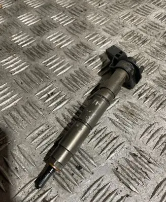 Mercedes-Benz CLS C219 Fuel injector A6420701987 0445115 080409