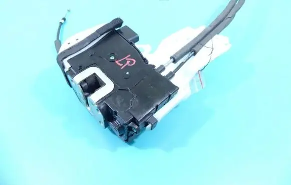 Hyundai ix35 Front door lock 81310-2Y000 IMPRK1338183