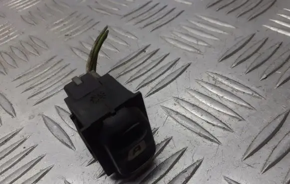 Peugeot Partner Quarter vent window switch 