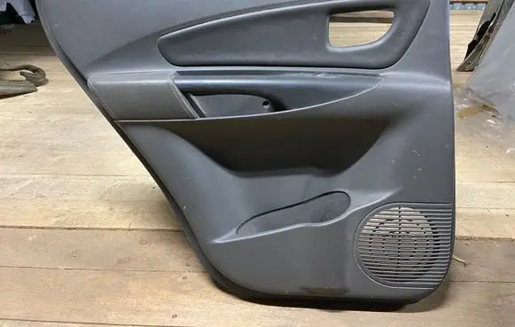 Hyundai Tucson JM Rear door card panel trim 833712E000
