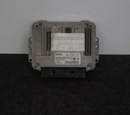 Peugeot 407 Engine control unit/module