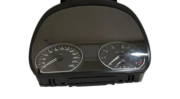 BMW 1 E81 E87 Speedometer (instrument cluster) 6947136 150046034 102493221