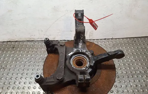 Renault Kangoo II Front wheel hub spindle knuckle S25056320 8200755590