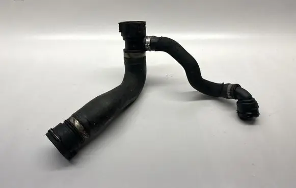 BMW X5 E70 Engine coolant pipe/hose 7586774