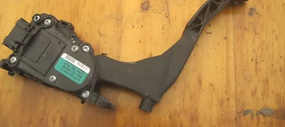 Volkswagen Amarok Accelerator throttle pedal 6Q1721503M