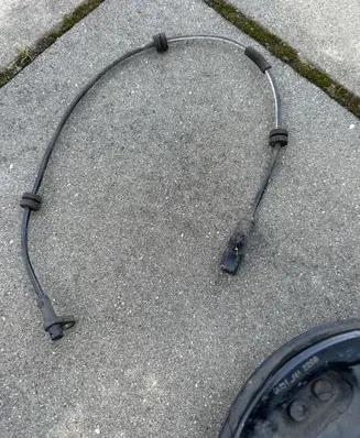 Ford Fiesta ABS rear brake sensor CF330 8V512C190AA