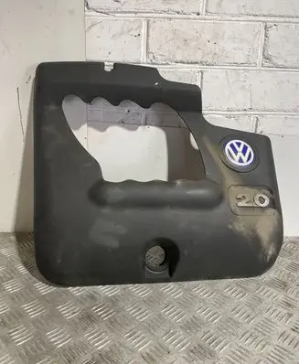 Volkswagen Golf IV Engine cover (trim) 06A103925AJ PA6GF10M20