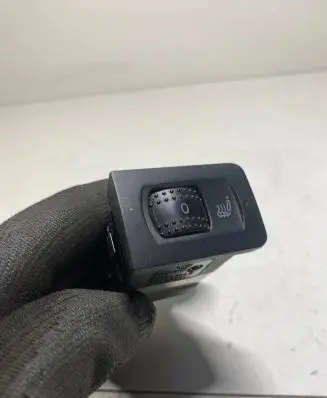Volkswagen Golf IV Seat heating switch 1J0963564B PA6GF30