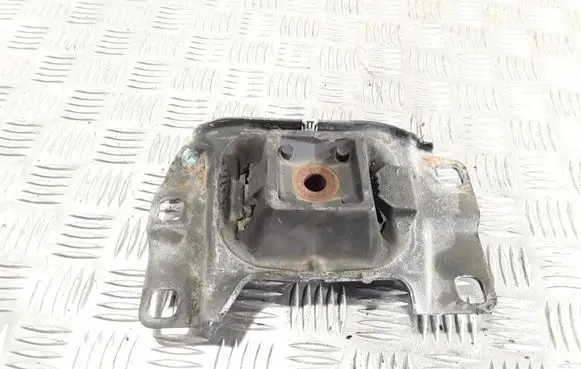 Ford Focus C-MAX Engine mount bracket 3M517M121DB 3M517M121EA