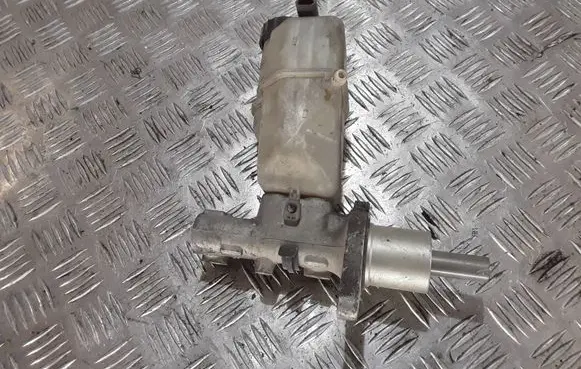 Peugeot 407 Master brake cylinder 9646980980