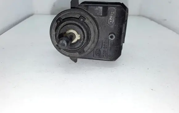 Renault Clio II Headlight level adjustment motor 7700420737 007878