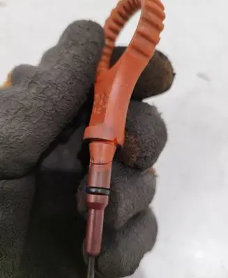 Oil level dip stick