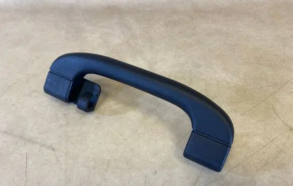 BMW 5 E60 E61 Rear interior roof grab handle 9143530