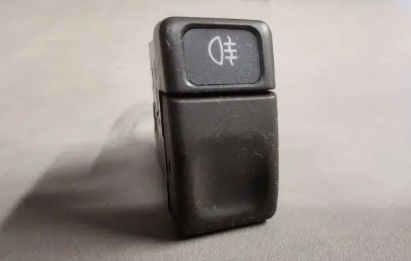 Volvo S70 V70 V70 XC Fog light switch 9148994 97W11B