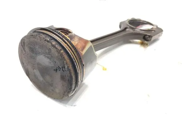 KIA Niro Piston with connecting rod G4LE
