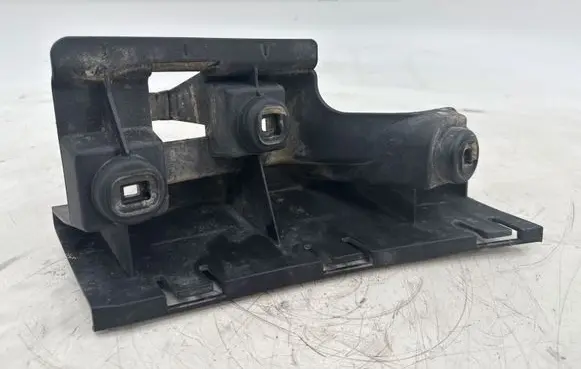Volvo S60 Rear bumper mounting bracket 08693389