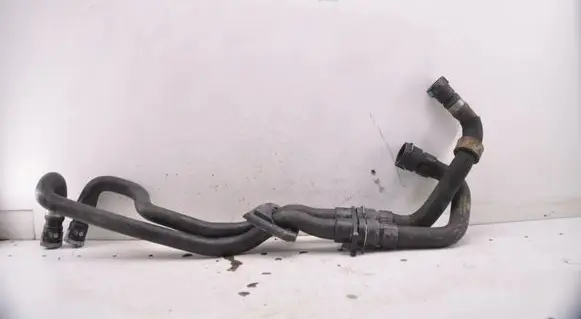 Land Rover Range Rover Evoque L538 Engine coolant pipe/hose GJ328B159AA