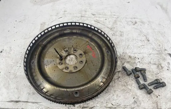 Mercedes-Benz C W204 Flywheel 16510300812 1112400281510