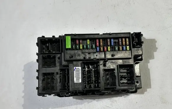 Ford Explorer VI Comfort/convenience module LU5T-15604-KAAS