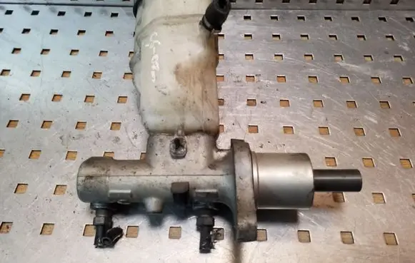 Citroen C5 Master brake cylinder