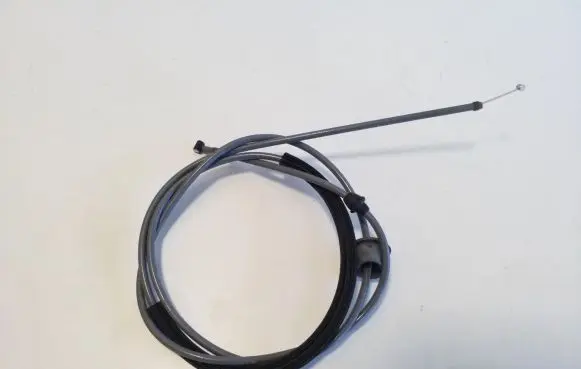 Engine bonnet/hood lock release cable