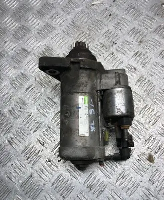Volkswagen Golf VI Starter motor
