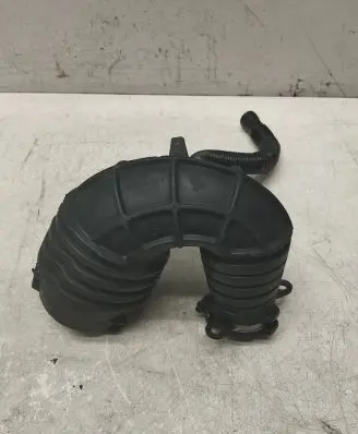 Audi A6 S6 C6 4F Air intake hose/pipe 4F0129615E