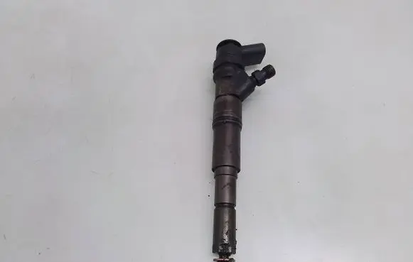BMW 5 E60 E61 Fuel injector 0445110209