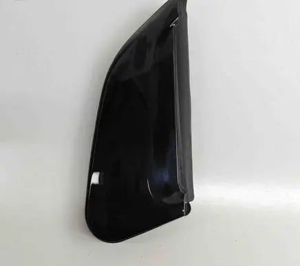 Rear fender molding trim