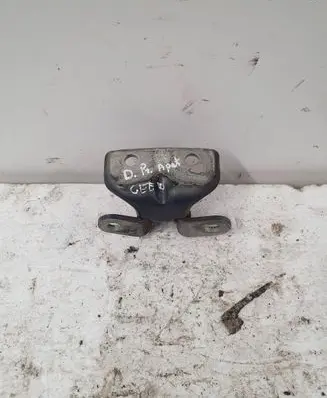 KIA Ceed Front door lower hinge 