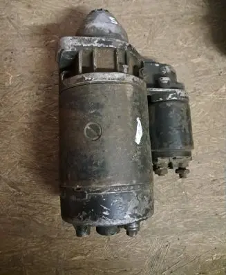 Mercedes-Benz W123 Starter motor 0001362047